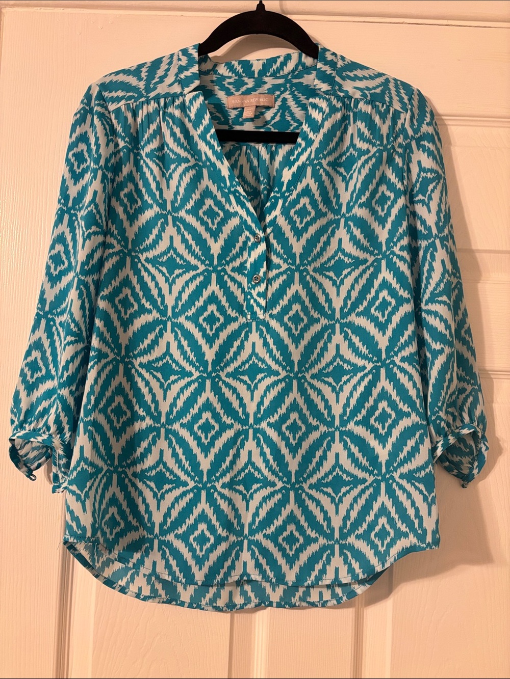 Ann Taylor Turquoise and White Geometric Button-Down Blouse 3/4